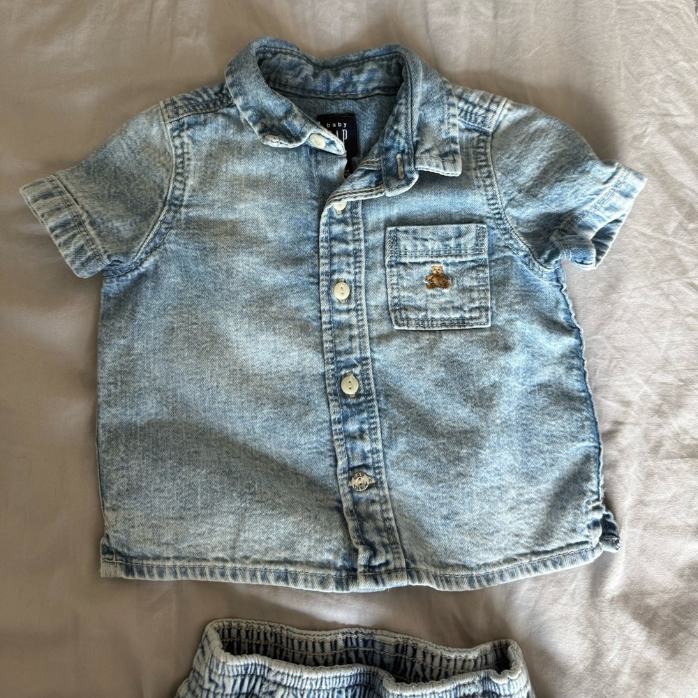 Gap Denim Short Sleeve Button-Up Shirt and shorts